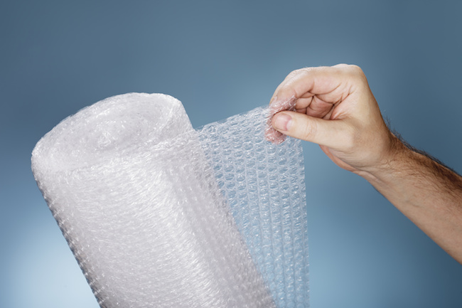 Man Uses Bubble Wrap To Reduce Monthly Bills, And It's Brilliant!