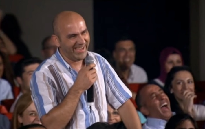 Guy's Laugh Is So Good, He Steals The Comedy Show He's Watching
