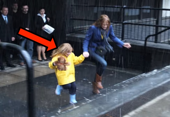 Little Girl Asks Her Mom To Run In The Pouring Rain. The Reason Why Will Move You.