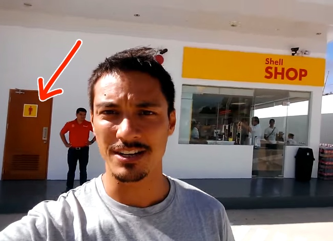 Man Enters A Filipino Gas Station Toilet, Is Shocked By What's Inside