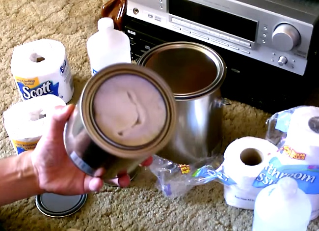 He Puts A Toilet Paper Roll Into A Soup Can, Makes Something Brilliant!