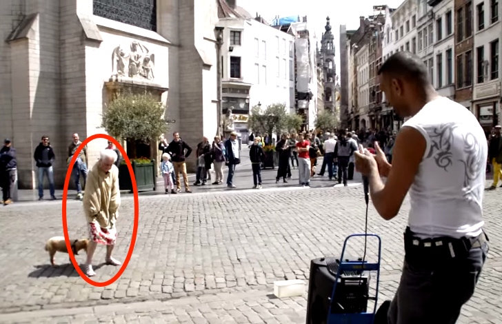 Older Lady Dances Her Heart Out To This Beatboxing Street Performer