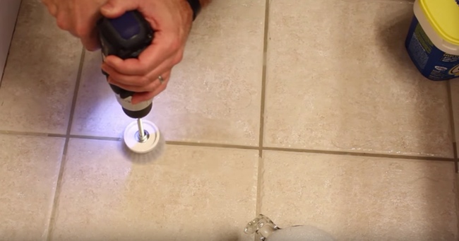 The Real Way to Clean That Grout!