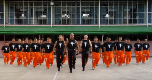Dancing Inmates Perform Amazing Routine to Michael Jackson
