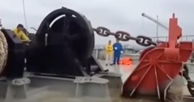 This Is What It Looks Like To Lose Control Of A MASSIVE Ship Anchor