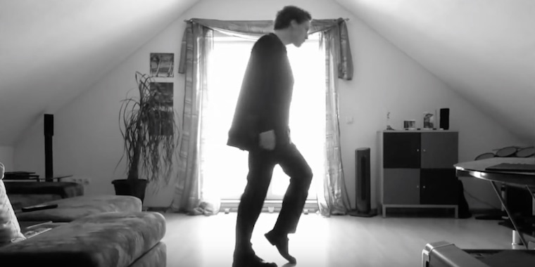 Man Sets Up Camera, His Dance Moves Leave Everyone Stunned