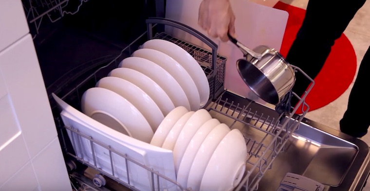 THIS is How You Load Your Dishwasher the Right Way!
