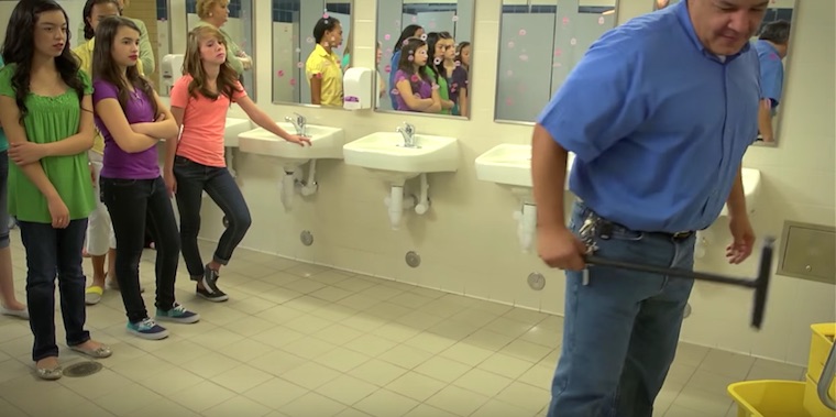 Janitor Has The Perfect Plan To Stop Teens From Keeping Lipstick On The Bathroom Mirrors