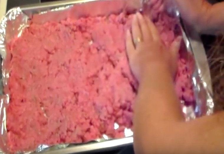 Make Hamburgers in the Oven with Only Tin Foil and a Pan!