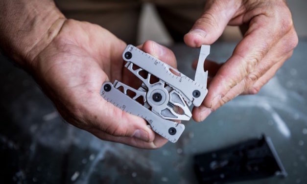 The SOG Sync II – Turn Your Belt Buckle Into A Multi-Tool With 12 Tools