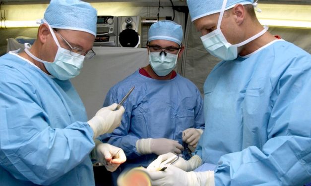 Surgeons Argue About What Patient Is Best, Wait Until The Last One Chimes In