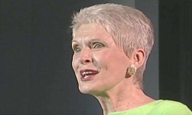 Comedian Jeanne Robertson Shares Hilarious Trip to Hawaii With Her Husband