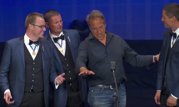 Mike Rowe Stuns Audience as He Interrupts Quartet, Then He Joins Them for an Impromptu Performance