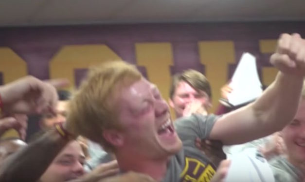 Children’s Hospital Patient Uses T-Shirt Cannon to Surprise Minnesota Kicker with Scholarship