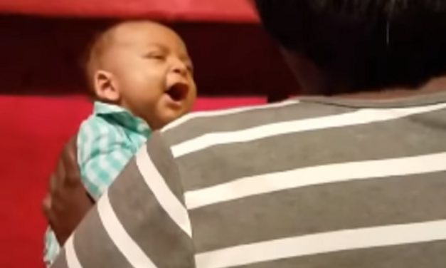 Darling Newborn Sings Along with Mom in Church, Steals the Hearts of Millions