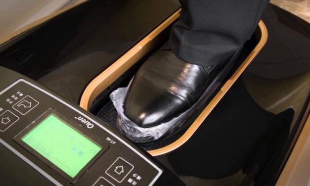 Quen Shoe Cover Machine: Cover the Bottom of Your Shoes with Disposable Plastic