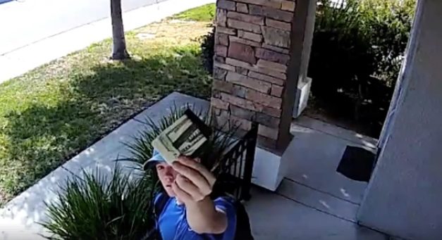 Woman Leaves Door Closed When Boy Tries to Return Wallet, Then Posts Regret on Facebook