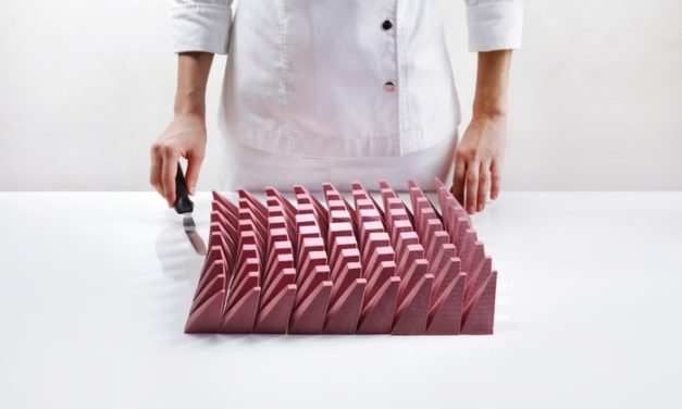 Architect Bakes a Cake Using 3D Printer and the Results Are Oddly Satisfying