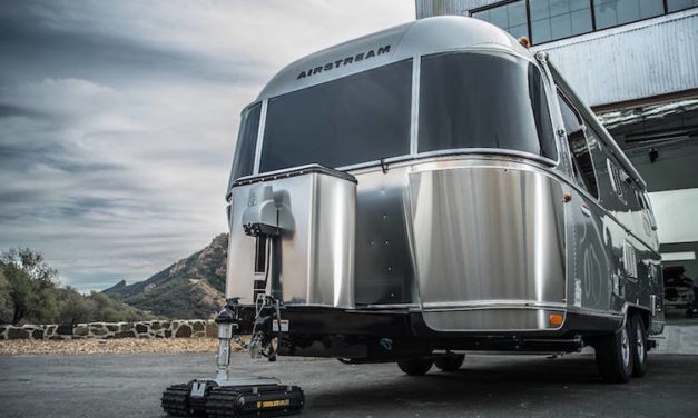 Trailer Valet RVR: Remote-Controlled Unit Moves Your Trailer for You