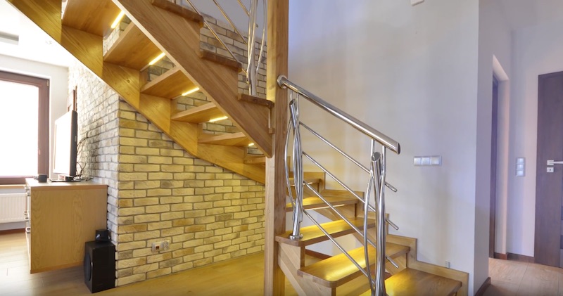 SOLED Stair Lights: Walk Up and Down the Stairs Safely in the Dark